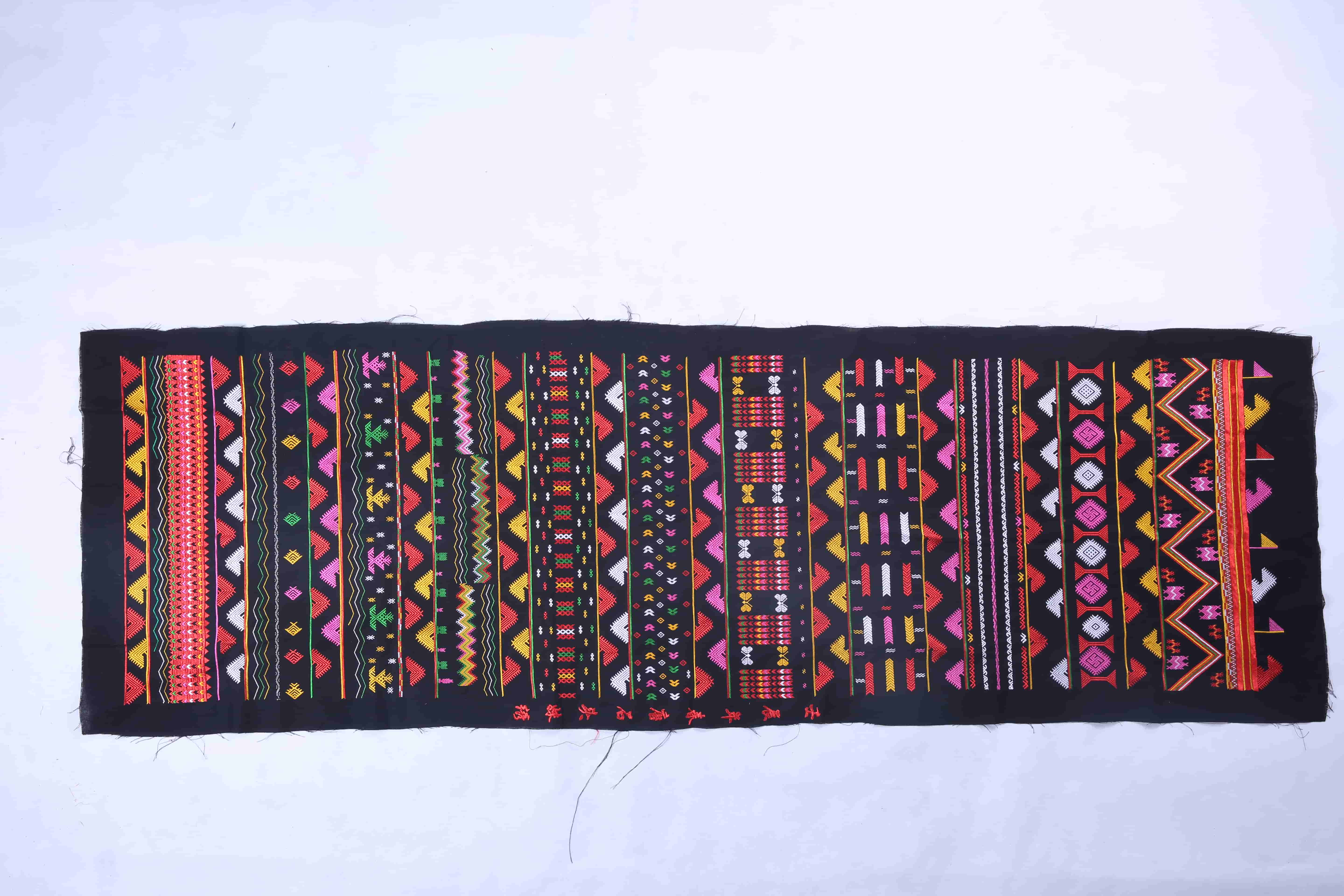 YB01877-A-01.jpg
